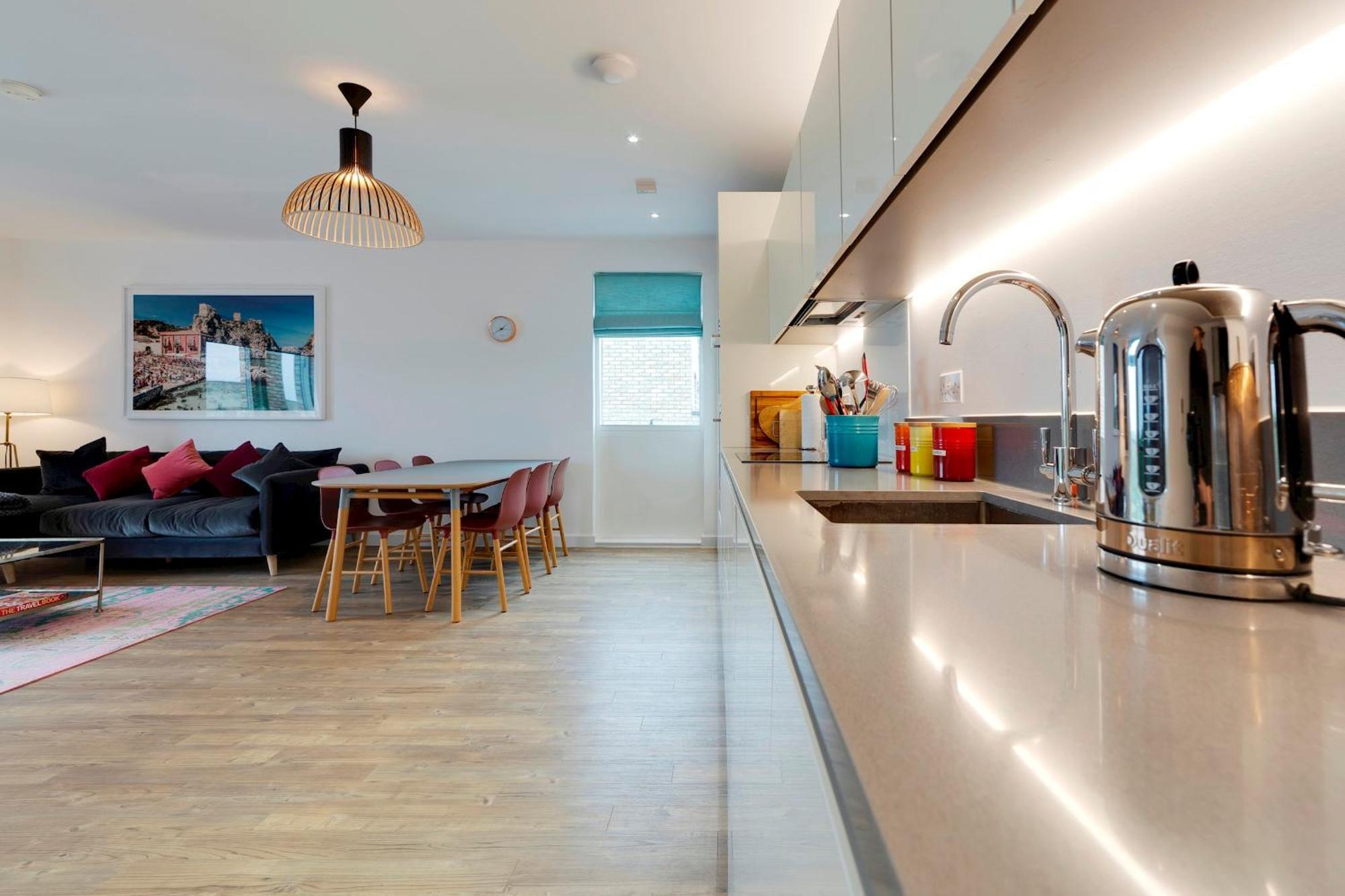 Pass The Keys Stunning And Spacious Modern Flat - Own Car Park 캠브리지 외부 사진